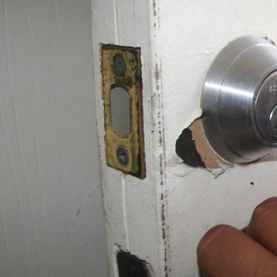 locksmith tools and locks